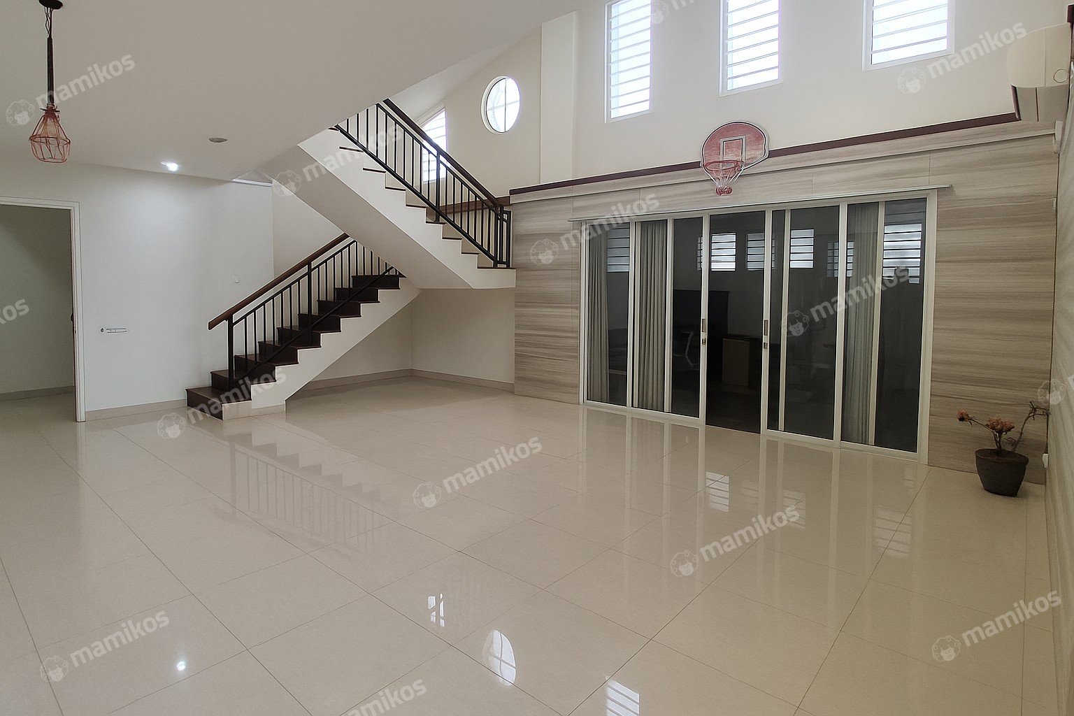 Rumah Sertifikat SHM 6 Kamar Tidur 4 Kamar Mandi Kembangan Jakarta Barat - Photo 2
