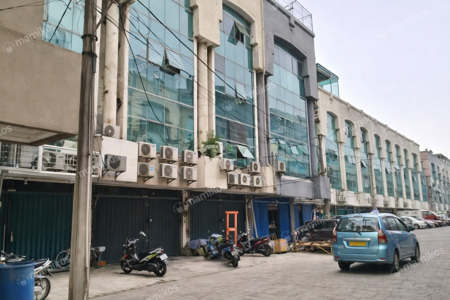 Rumah Sertifikat HGB 5 Kamar Tidur 4 Kamar Mandi Sunter Jakarta Utara - Photo 4