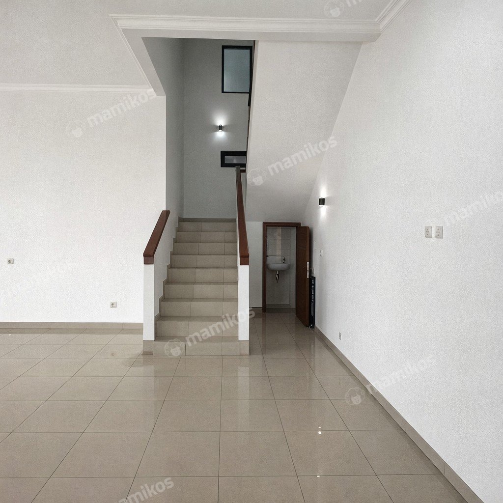 Rumah Sertifikat SHM 5 Kamar Tidur 5 Kamar Mandi Kebayoran Baru Jakarta Selatan - Photo 3