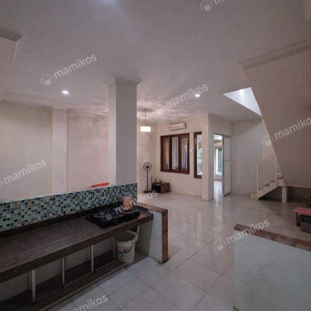 Rumah Sertifikat SHM 5 Kamar Tidur 3 Kamar Mandi Citra Garden Jakarta Barat - Photo 3