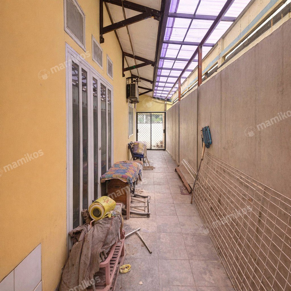 Rumah Sertifikat SHM 3 Kamar Tidur 2 Kamar Mandi Cilandak Jakarta Selatan - Photo 2