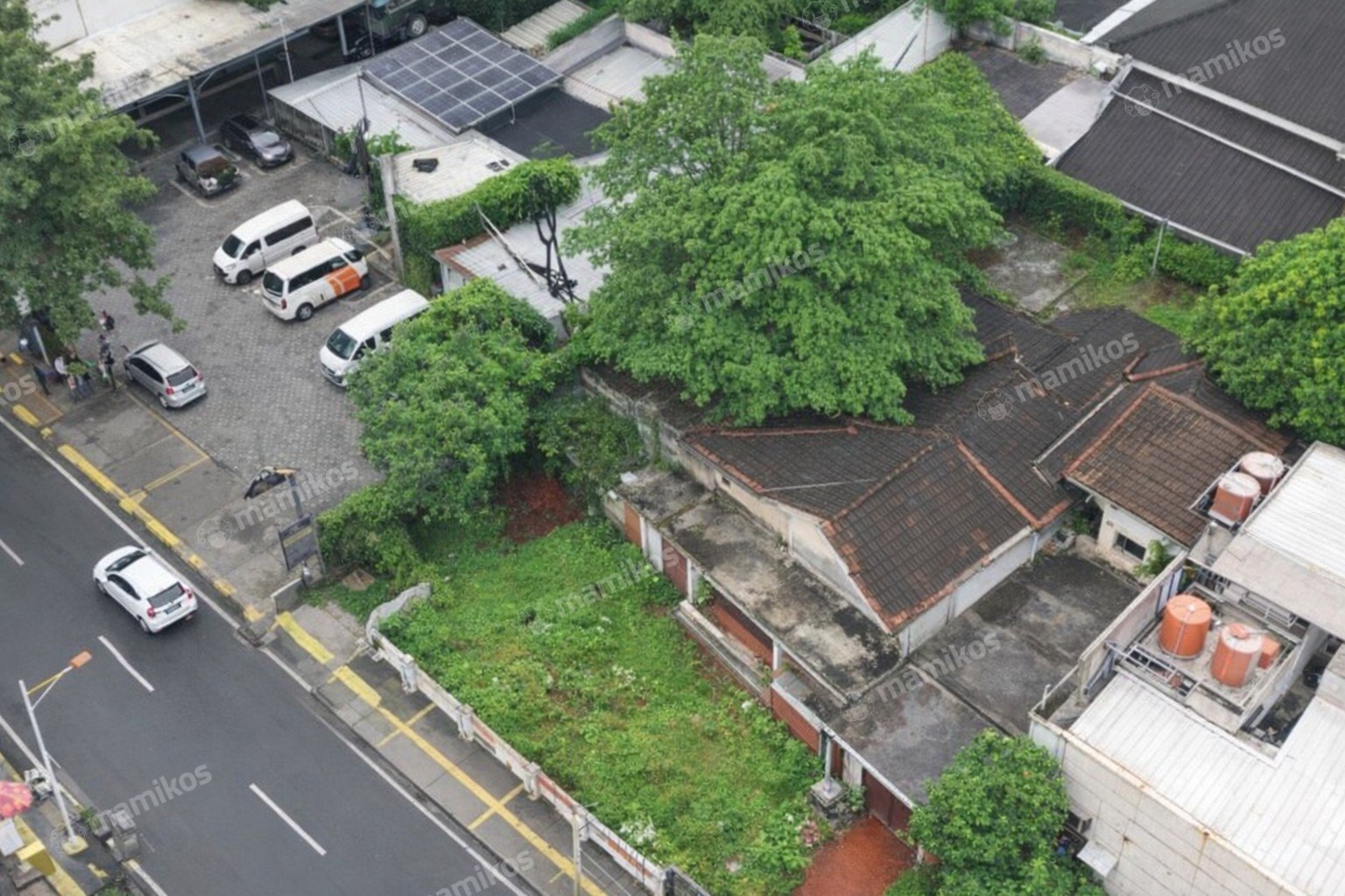 Rumah Sertifikat SHM 6 Kamar Tidur 6 Kamar Mandi Kemang Jakarta Selatan