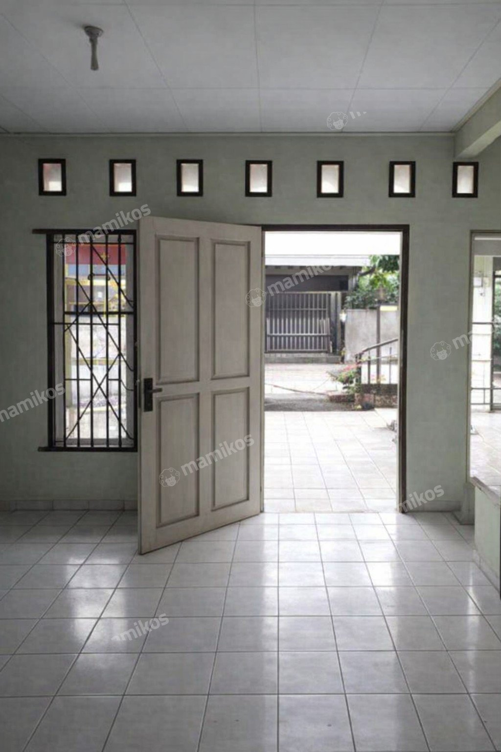 Rumah Sertifikat SHM 2 Kamar Tidur 2 Kamar Mandi Taman Palem Jakarta Barat - Photo 4