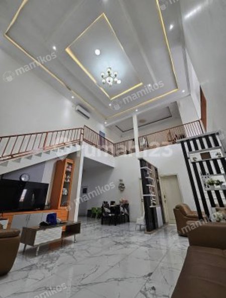 Rumah Sertifikat SHM 4 Kamar Tidur 3 Kamar Mandi Harapan Indah Bekasi - Photo 2