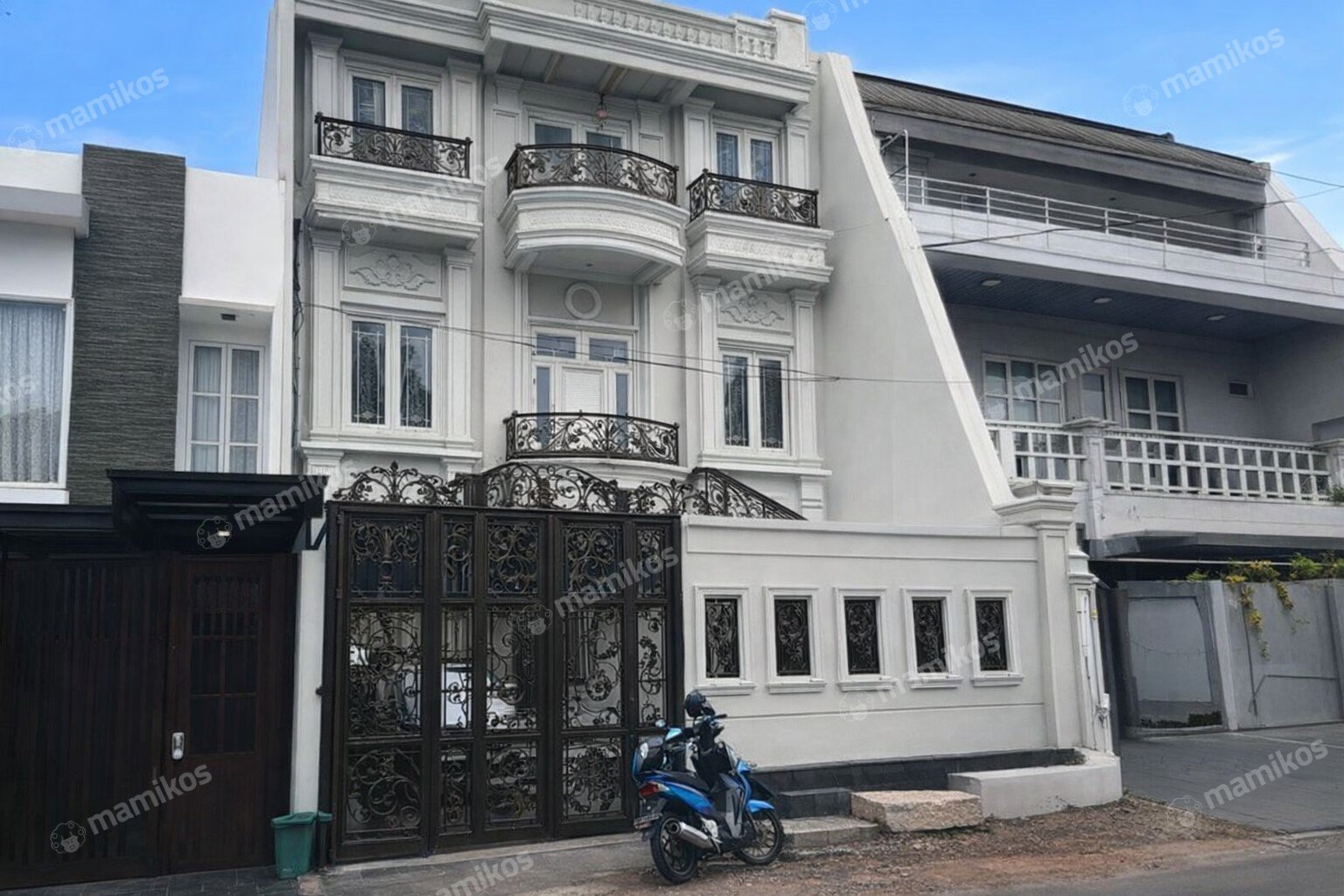 Rumah 5KT 4KM Taman Palem Jakarta Barat