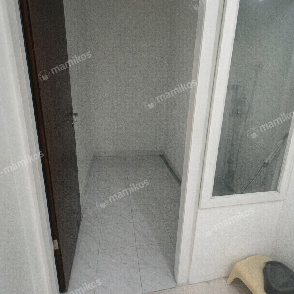 Rumah Sertifikat SHM 4 Kamar Tidur 2 Kamar Mandi Cibubur Jakarta Timur - Photo 5
