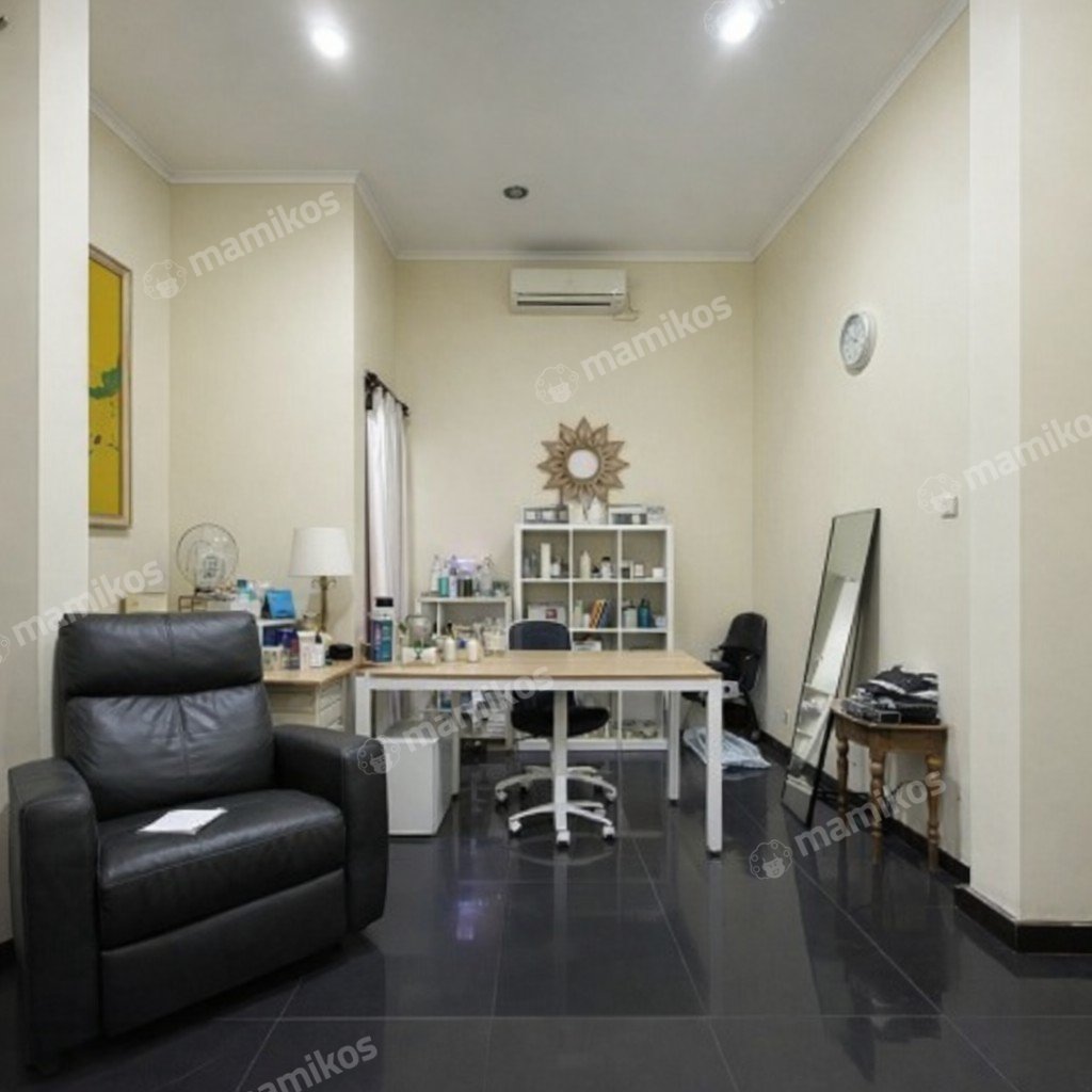 Rumah Sertifikat SHM 4 Kamar Tidur 3 Kamar Mandi Pondok Indah Jakarta Selatan - Photo 3