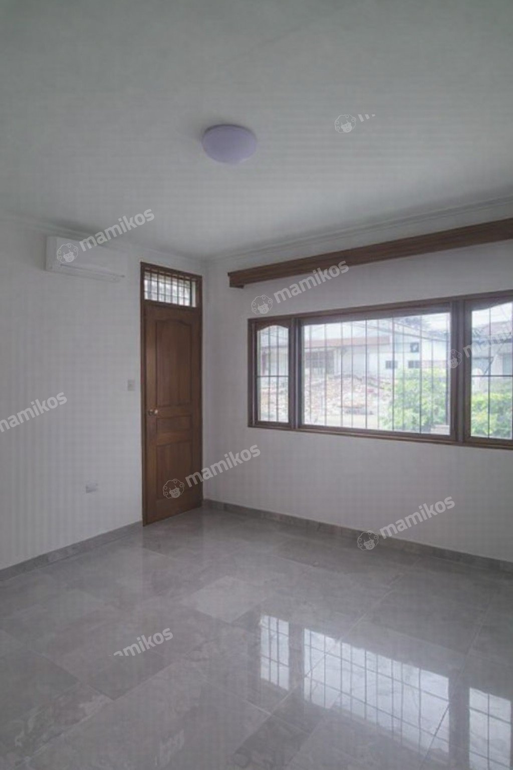 Rumah Sertifikat SHM 4 Kamar Tidur 4 Kamar Mandi Jatinegara Jakarta Timur - Photo 3