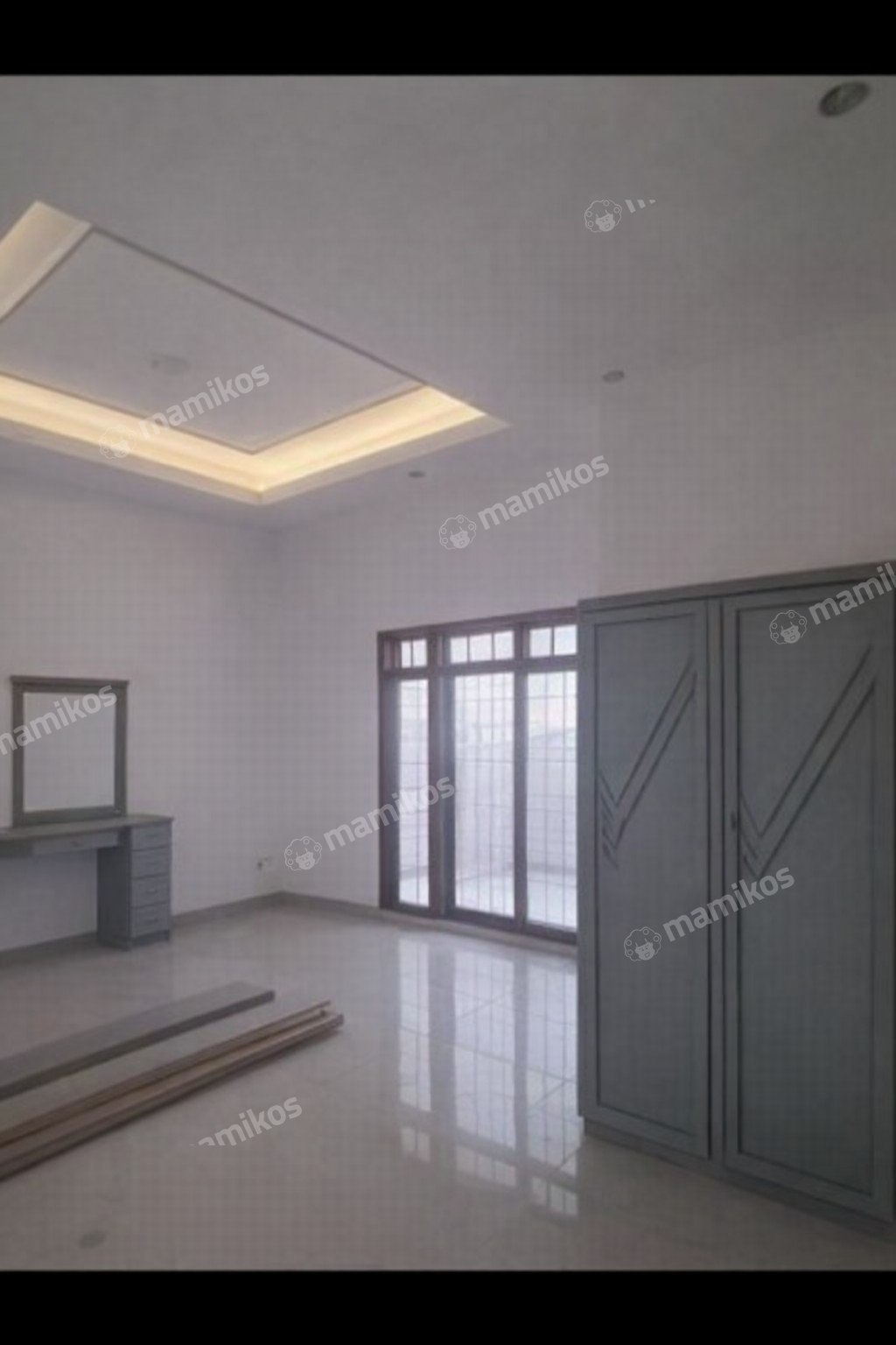 Rumah Sertifikat SHM 4 Kamar Tidur 4 Kamar Mandi Jatinegara Jakarta Timur - Photo 4