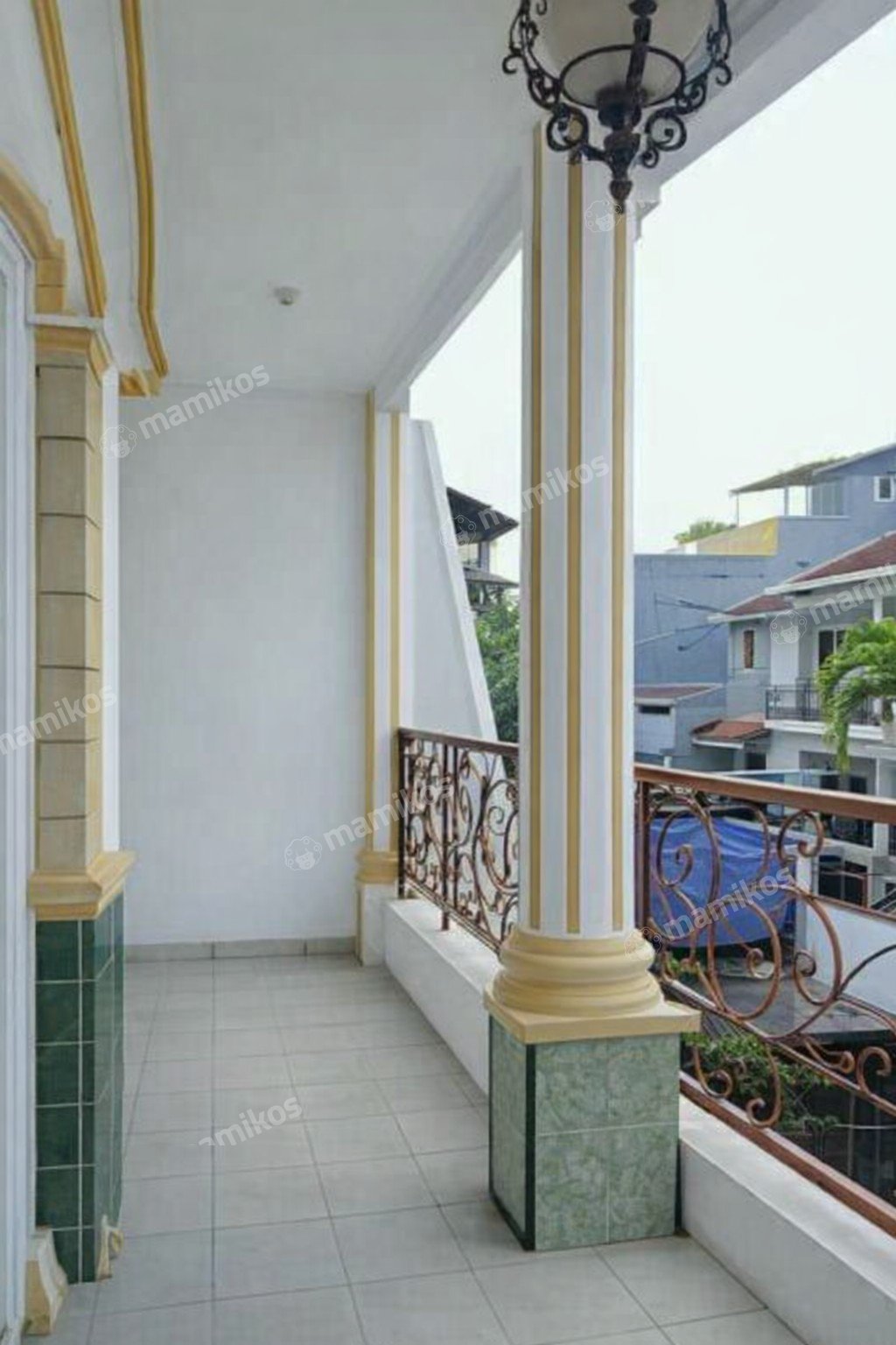 Rumah Sertifikat SHM 4 Kamar Tidur 2 Kamar Mandi Taman Palem Jakarta Barat - Photo 4