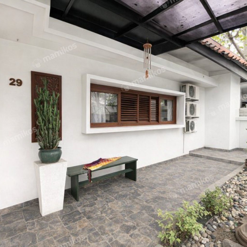 Rumah Sertifikat SHM 4 Kamar Tidur 3 Kamar Mandi Tebet Jakarta Selatan - Photo 2