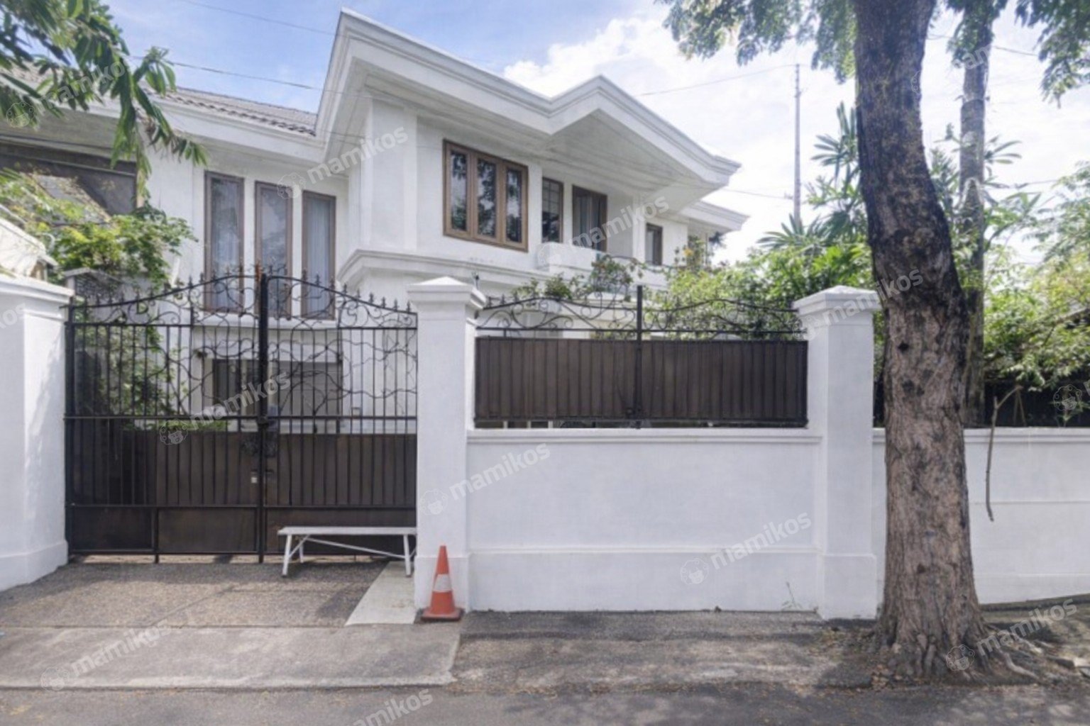 Rumah Sertifikat SHM 9 Kamar Tidur 7 Kamar Mandi Kuningan Jakarta Selatan - Photo 3
