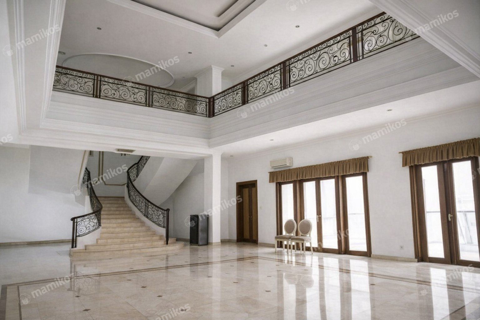 Rumah Sertifikat SHM 9 Kamar Tidur 7 Kamar Mandi Kuningan Jakarta Selatan - Photo 5