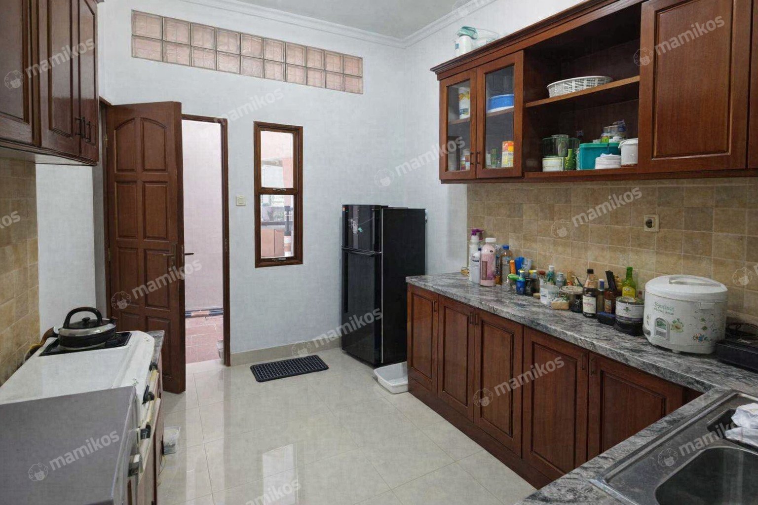 Rumah Sertifikat SHM 6 Kamar Tidur 4 Kamar Mandi Pondok Kelapa Jakarta Timur - Photo 4