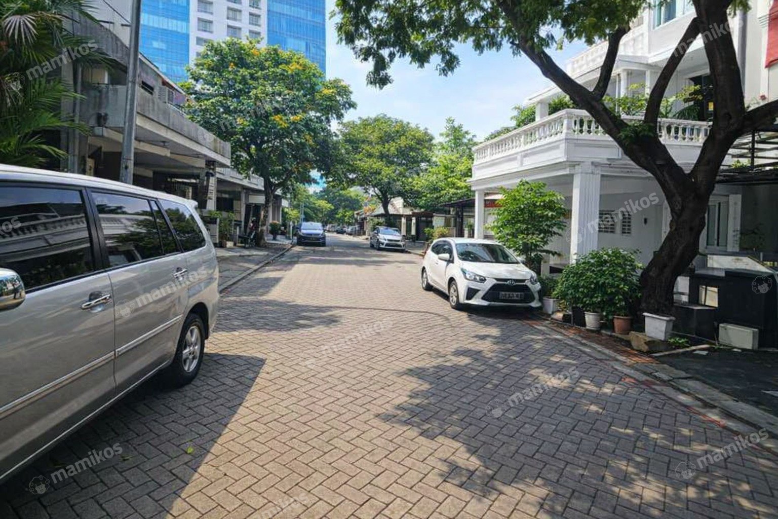 Rumah Sertifikat SHM 4 Kamar Tidur 3 Kamar Mandi Pantai Indah Kapuk Jakarta Utara