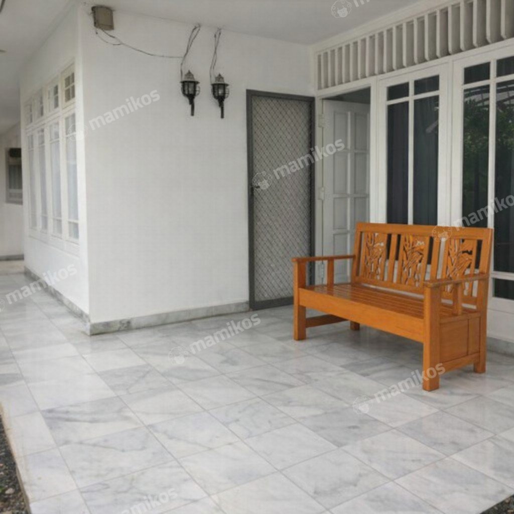 Rumah Sertifikat SHM 4 Kamar Tidur 3 Kamar Mandi Pondok Indah Jakarta Selatan - Photo 5
