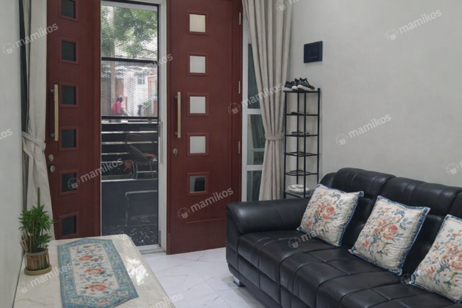 Rumah Sertifikat SHM 11 Kamar Tidur 9 Kamar Mandi Kebon Jeruk Jakarta Barat