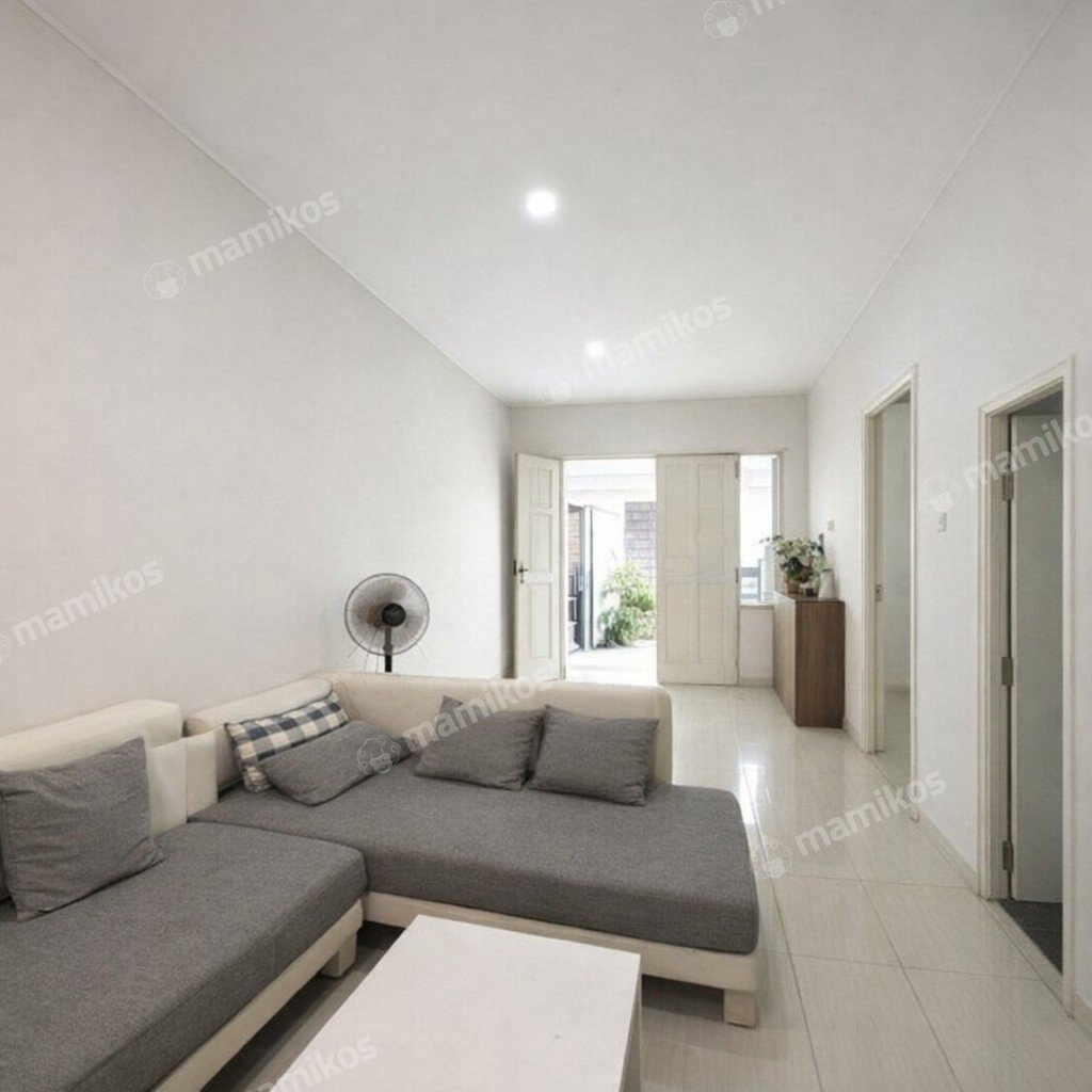 Rumah Sertifikat SHM 6 Kamar Tidur 6 Kamar Mandi Taman Ratu Jakarta Barat - Photo 5