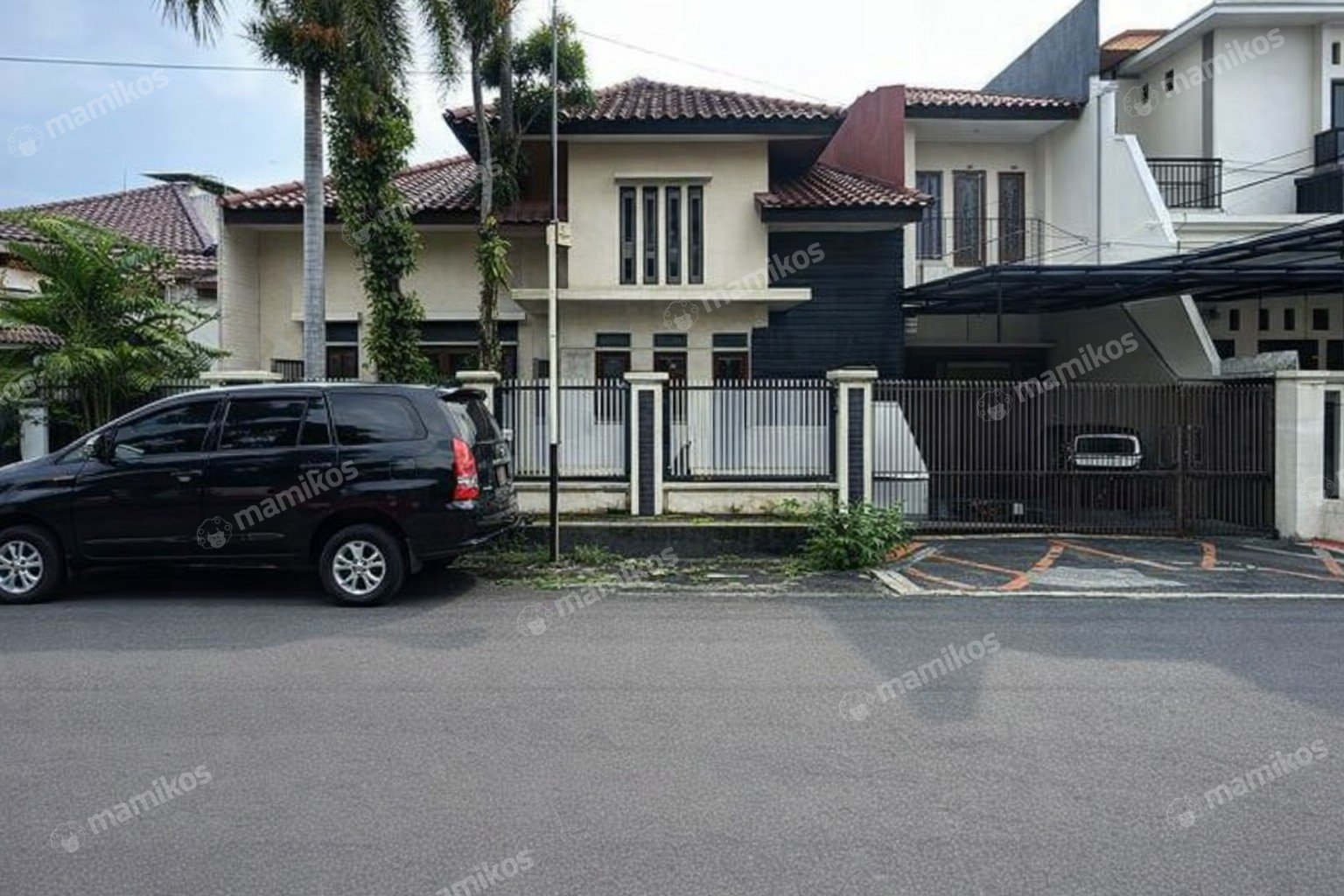 Rumah Sertifikat SHM 4 Kamar Tidur 4 Kamar Mandi Tebet Jakarta Selatan