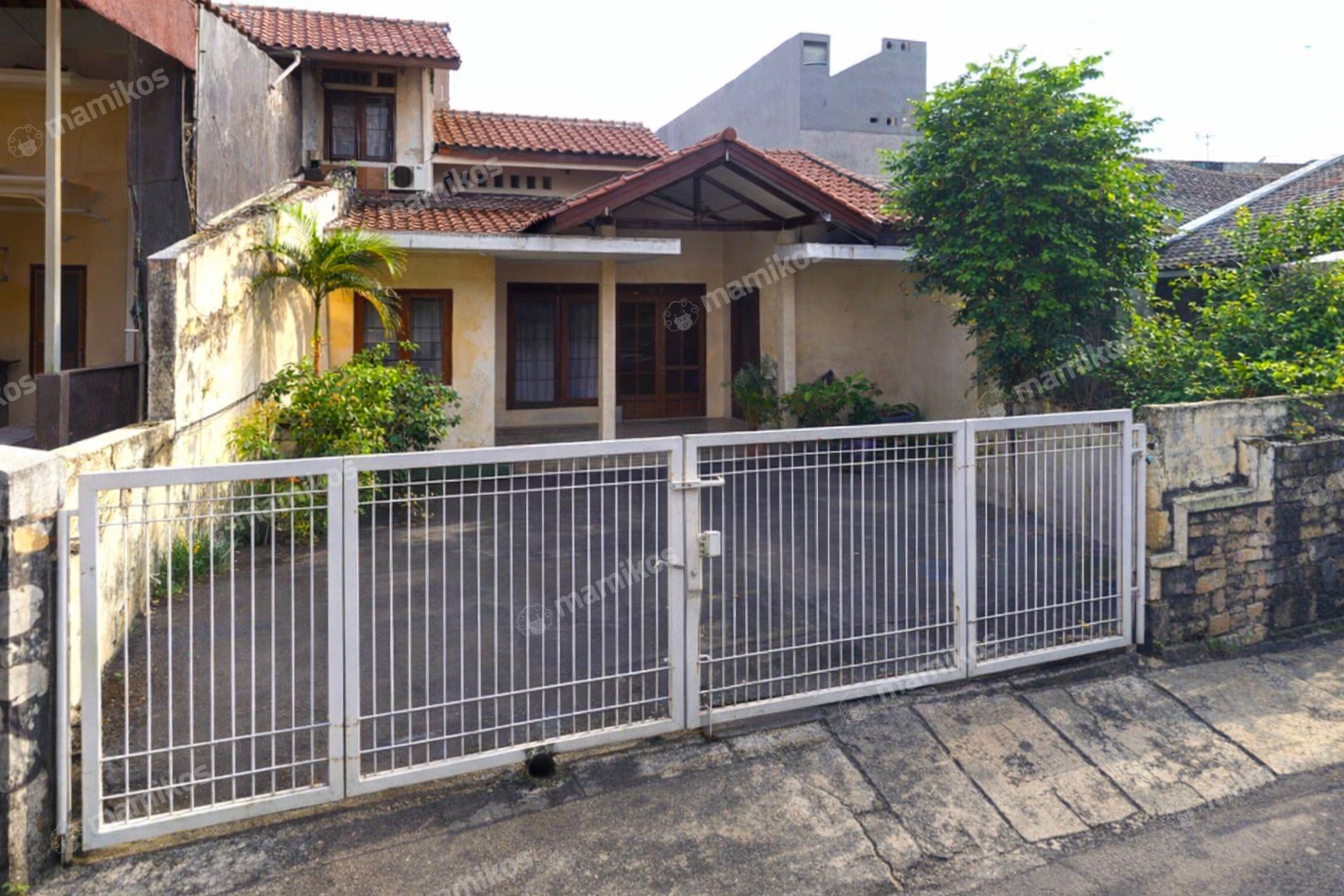 Rumah Sertifikat SHM 3 Kamar Tidur 2 Kamar Mandi Grogol Jakarta Barat - Photo 3