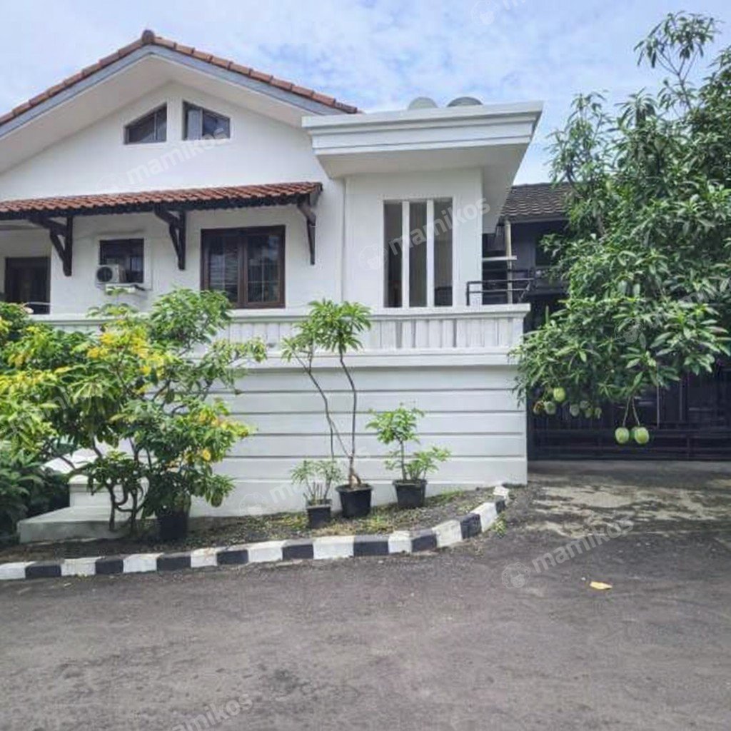 Rumah Sertifikat SHM 3 Kamar Tidur 3 Kamar Mandi Pulomas Jakarta Timur - Photo 2