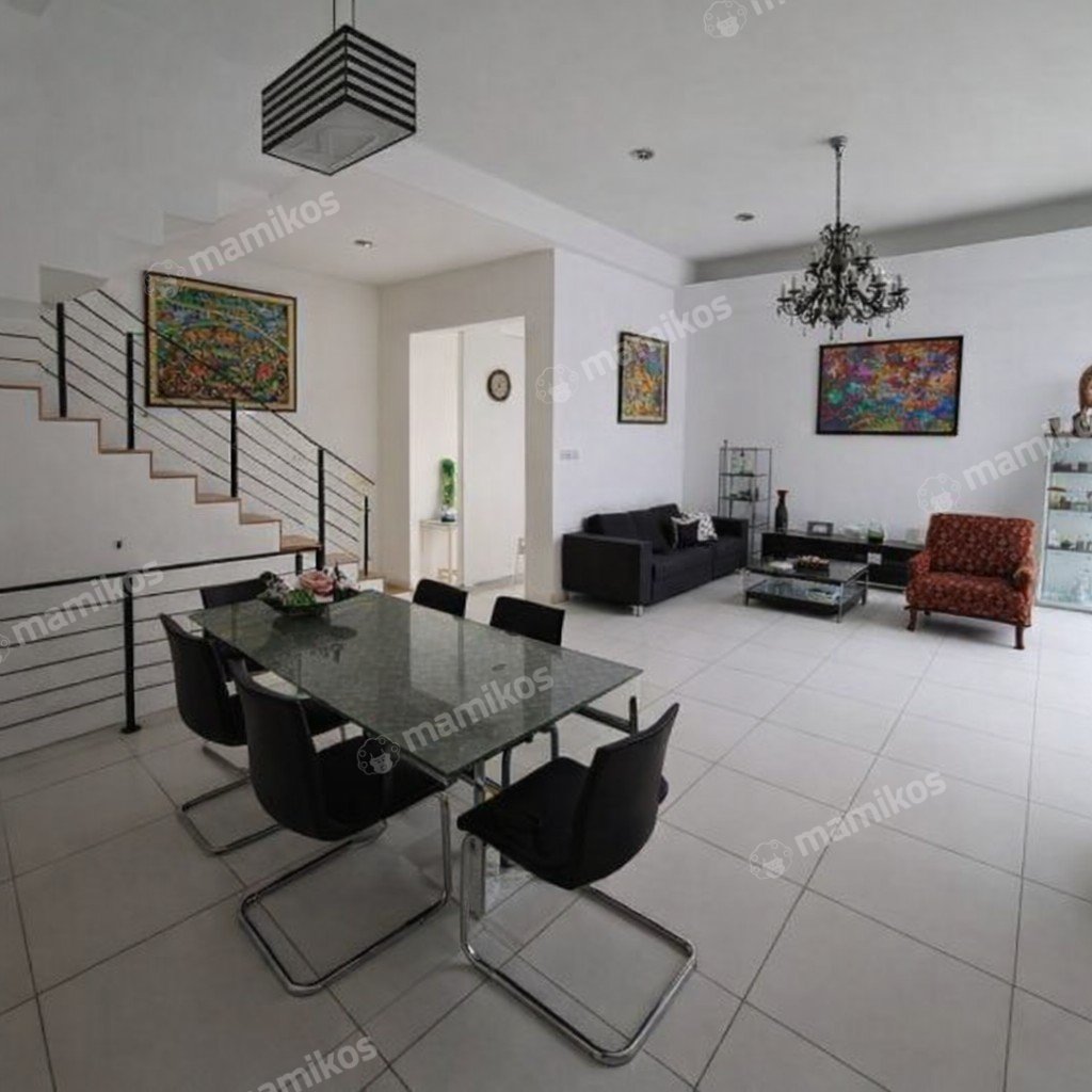 Rumah Sertifikat SHM 4 Kamar Tidur 3 Kamar Mandi Green Ville Jakarta Barat - Photo 2