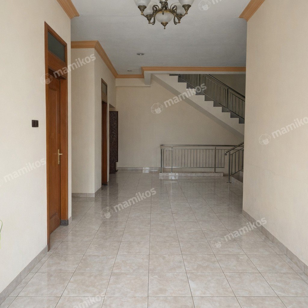 Rumah Sertifikat SHM 4 Kamar Tidur 3 Kamar Mandi Tanjung Duren Jakarta Barat - Photo 5
