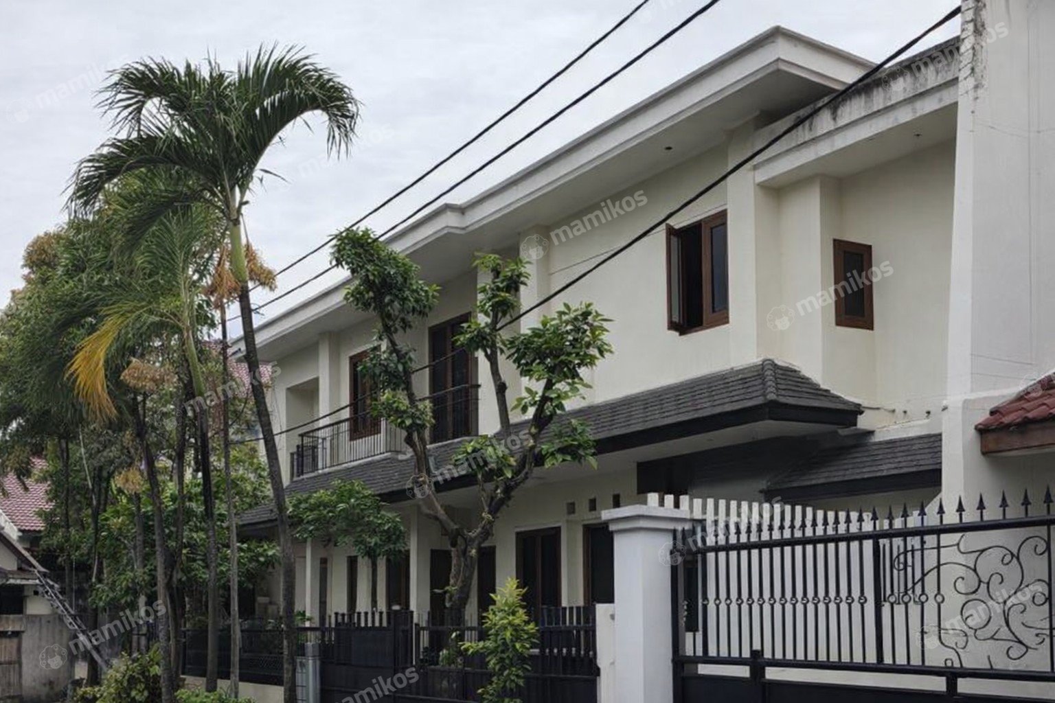 Rumah Sertifikat SHM 5 Kamar Tidur 5 Kamar Mandi Kuningan Jakarta Selatan
