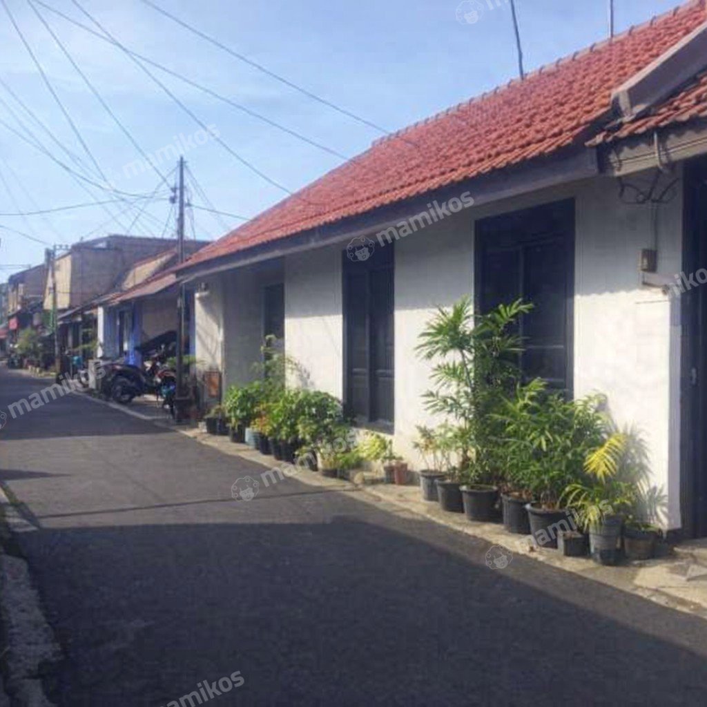 Rumah Sertifikat SHM 2 Kamar Tidur 2 Kamar Mandi Kebon Jeruk Jakarta Barat - Photo 2
