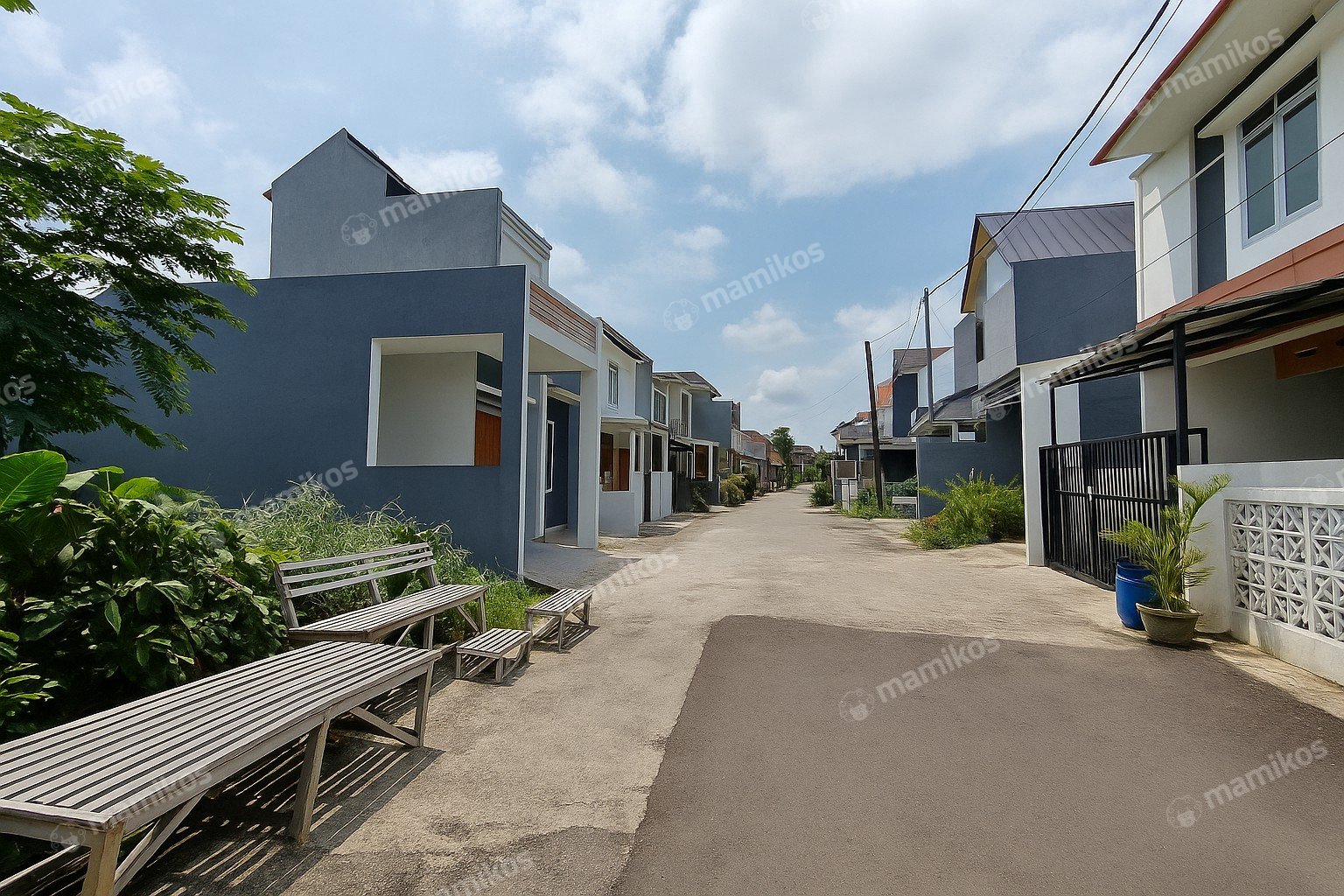 Rumah Sertifikat SHM 3 Kamar Tidur 3 Kamar Mandi Cijantung Jakarta Timur - Photo 2
