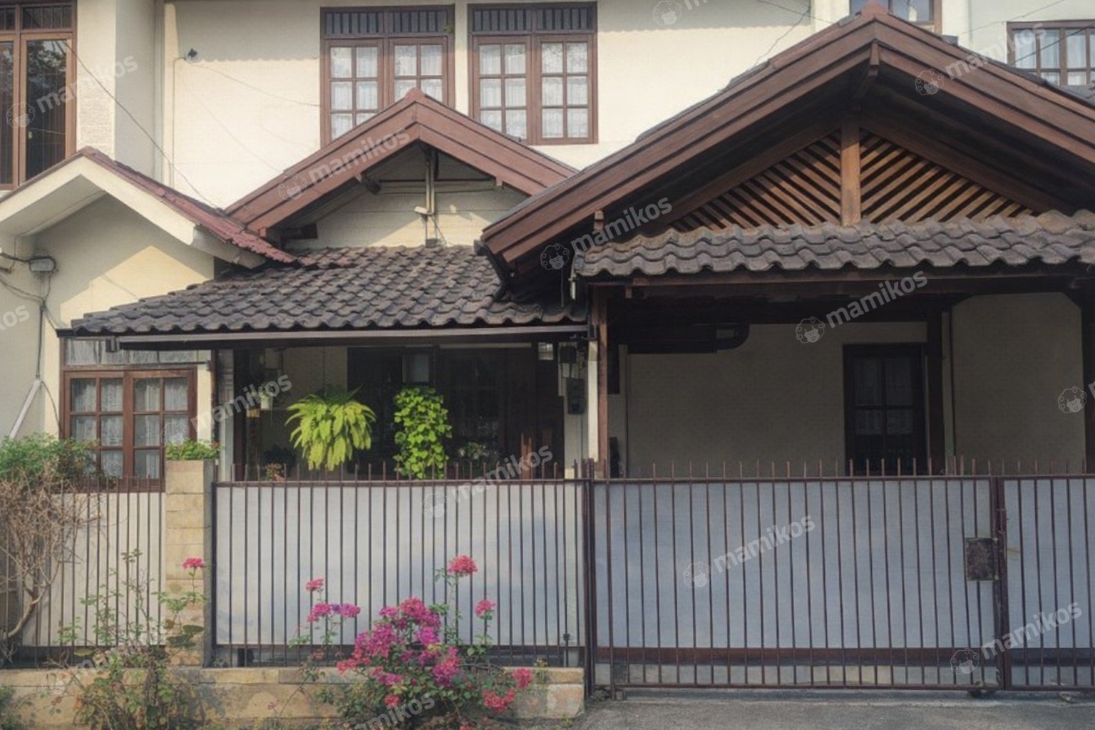 Rumah Sertifikat SHM 4 Kamar Tidur 2 Kamar Mandi Sektor 2 - Bintaro Jakarta Selatan