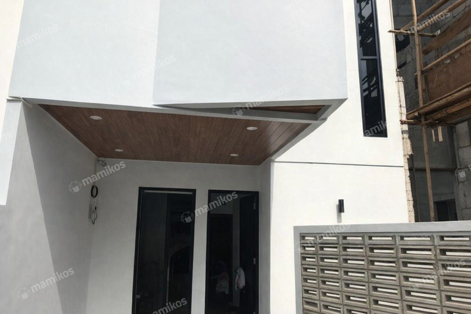 Rumah Sertifikat SHM 3 Kamar Tidur 3 Kamar Mandi Condet Jakarta Timur