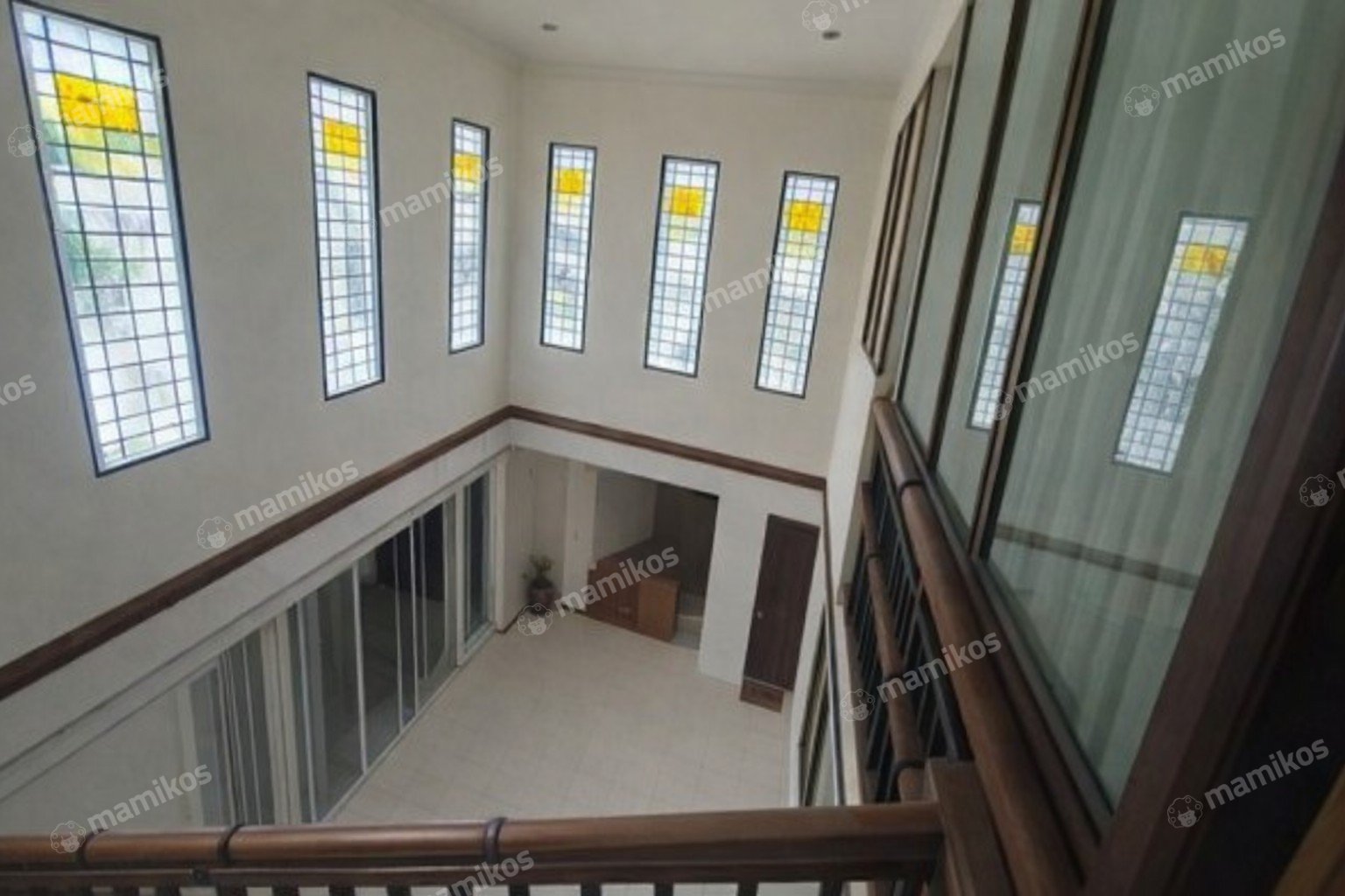 Rumah Sertifikat SHM 4 Kamar Tidur 3 Kamar Mandi Intercon Jakarta Barat - Photo 3