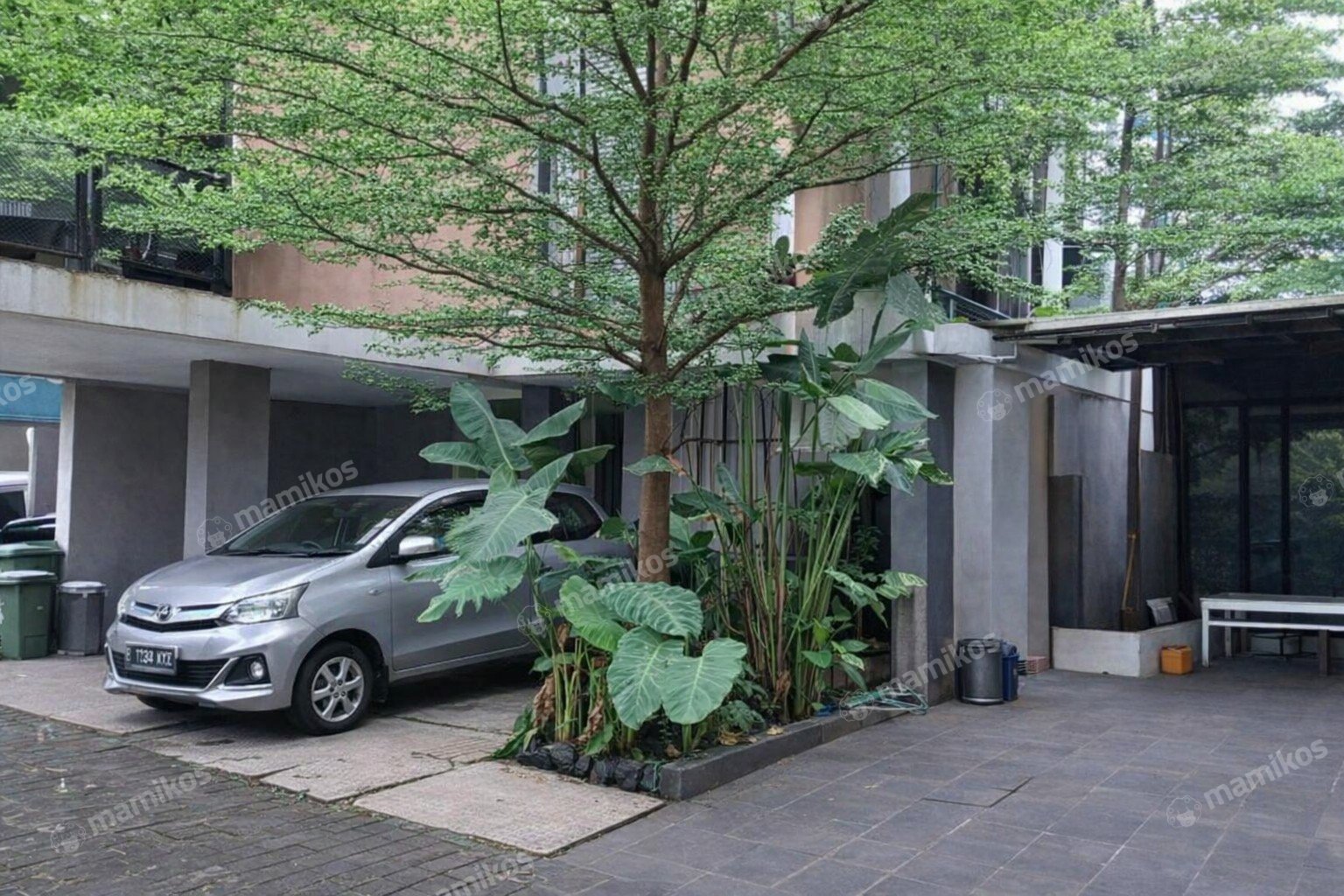 Rumah Sertifikat SHM 4 Kamar Tidur 4 Kamar Mandi Lebak Bulus Jakarta Selatan