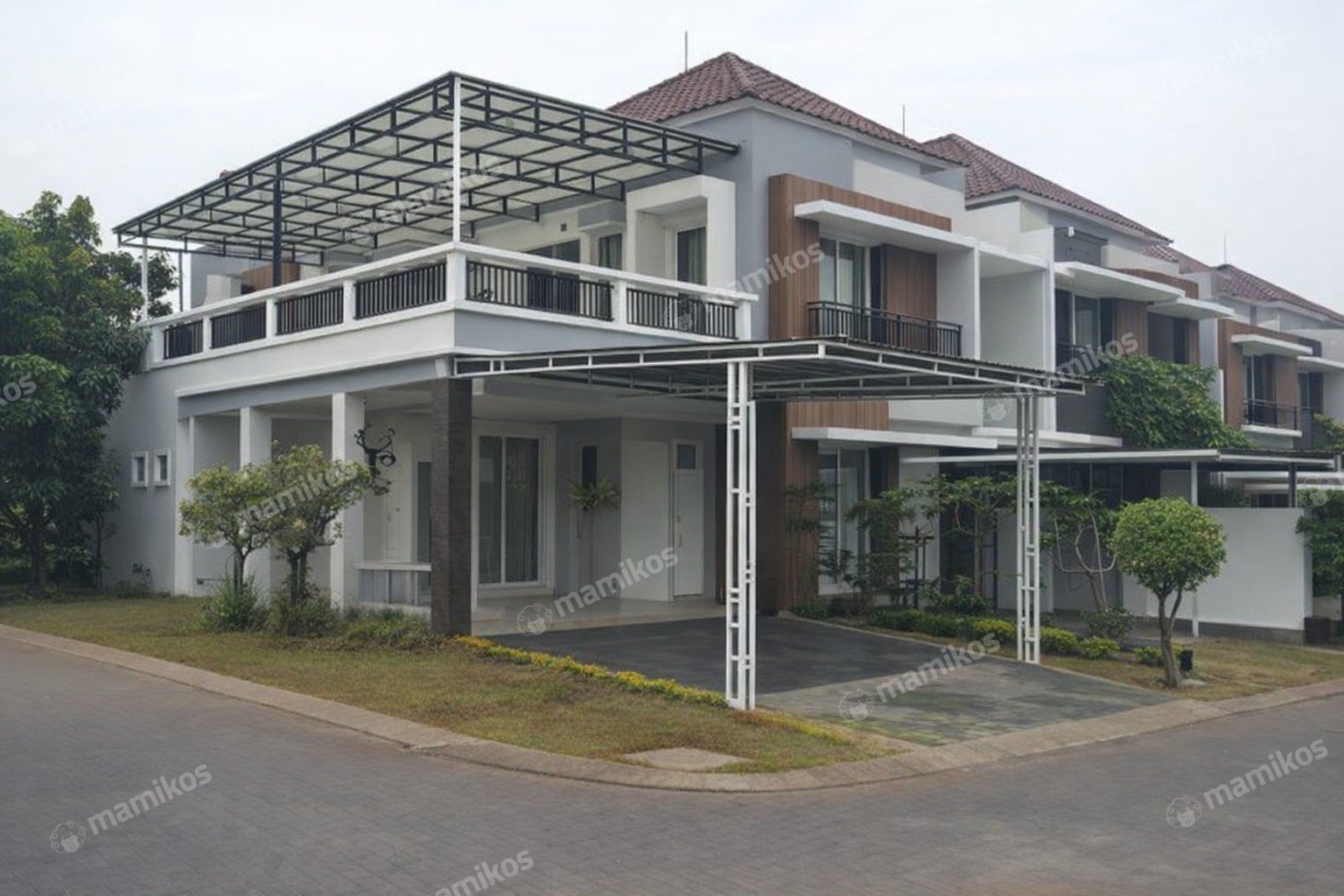 Rumah Sertifikat SHM 4 Kamar Tidur 4 Kamar Mandi Cibubur Jakarta Timur