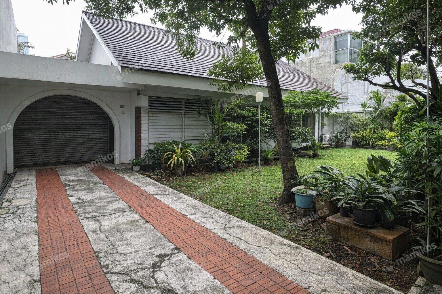 Rumah Sertifikat SHM 3 Kamar Tidur 2 Kamar Mandi Kebayoran Baru Jakarta Selatan