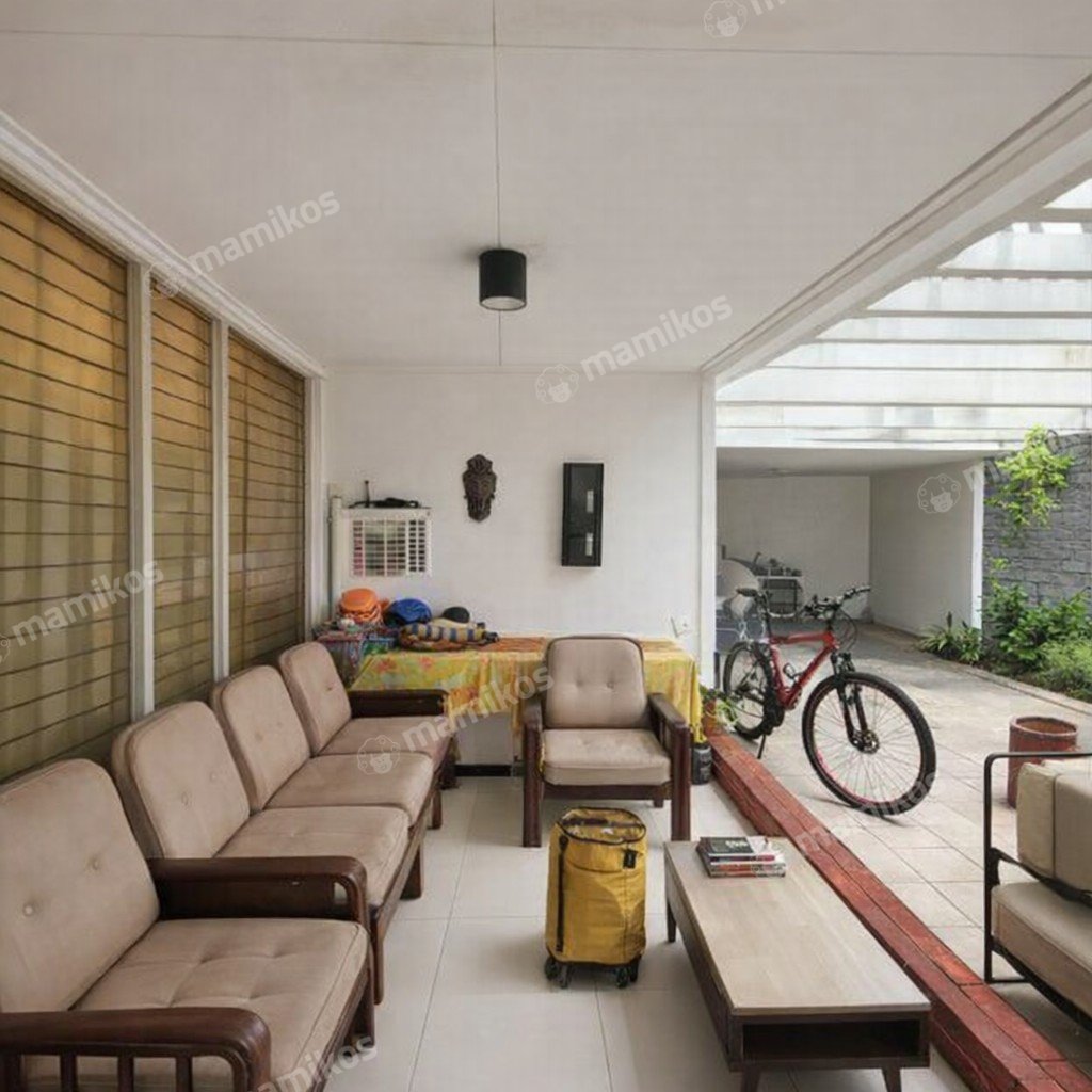 Rumah Sertifikat SHM 3 Kamar Tidur 2 Kamar Mandi Kebayoran Baru Jakarta Selatan - Photo 5