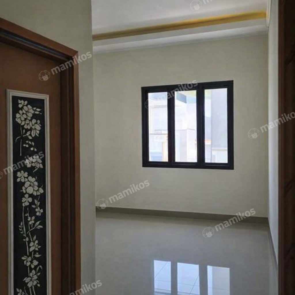 Rumah Sertifikat SHM 3 Kamar Tidur 3 Kamar Mandi Taman Ratu Jakarta Barat - Photo 4