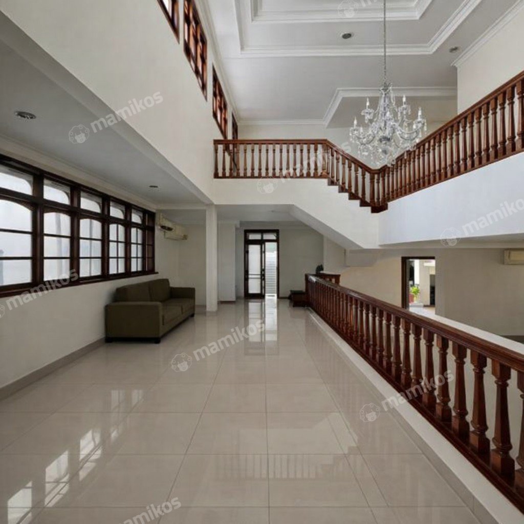 Rumah Sertifikat SHM 4 Kamar Tidur 3 Kamar Mandi Pondok Indah Jakarta Selatan - Photo 3