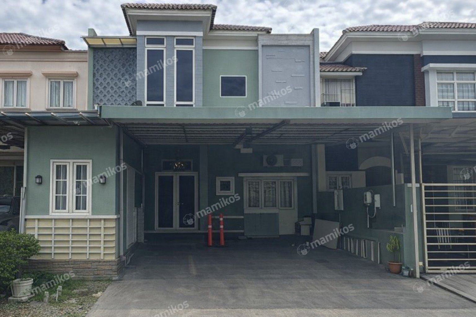 Rumah 4 Kamar Tidur 3 Kamar Mandi 2 Lantai Kembangan Jakarta Barat