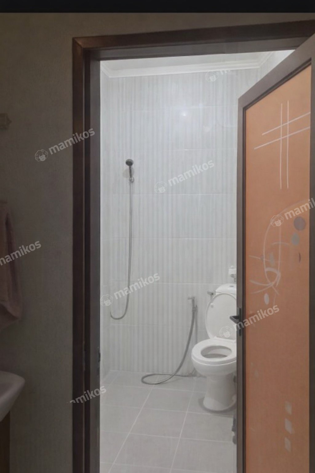Rumah Sertifikat SHM 8 Kamar Tidur 3 Kamar Mandi Cengkareng Jakarta Barat - Photo 2