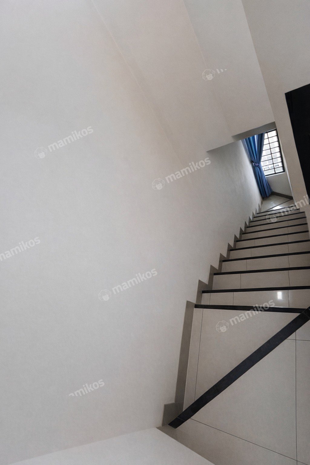 Rumah Sertifikat SHM 2 Kamar Tidur 2 Kamar Mandi Pantai Indah Kapuk Jakarta Utara - Photo 2