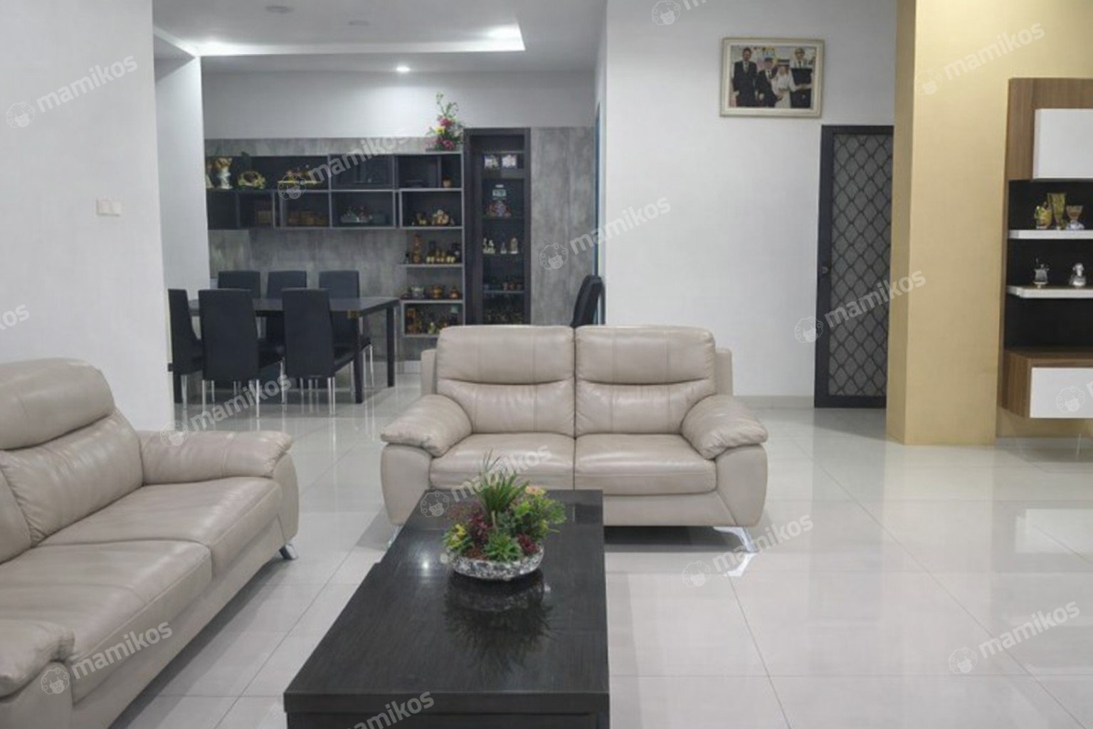 Rumah Sertifikat SHM 4 Kamar Tidur 4 Kamar Mandi Cipinang Jakarta Timur