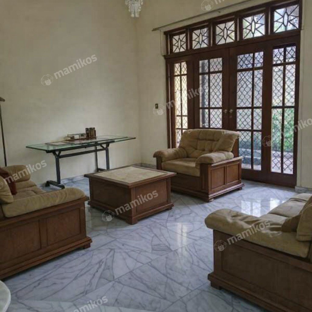 Rumah Sertifikat SHM 5 Kamar Tidur 3 Kamar Mandi Ciracas Jakarta Timur - Photo 2