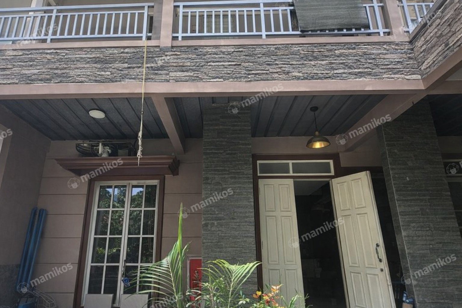 Rumah Sertifikat SHM 4 Kamar Tidur 3 Kamar Mandi Citra Grand Jakarta Timur