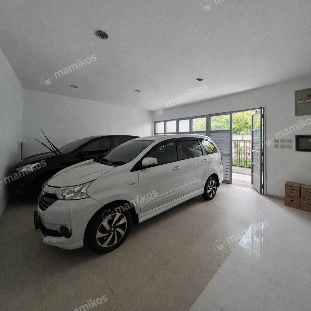 Rumah Sertifikat SHM 5 Kamar Tidur 5 Kamar Mandi Kelapa Gading Jakarta Utara - Photo 3