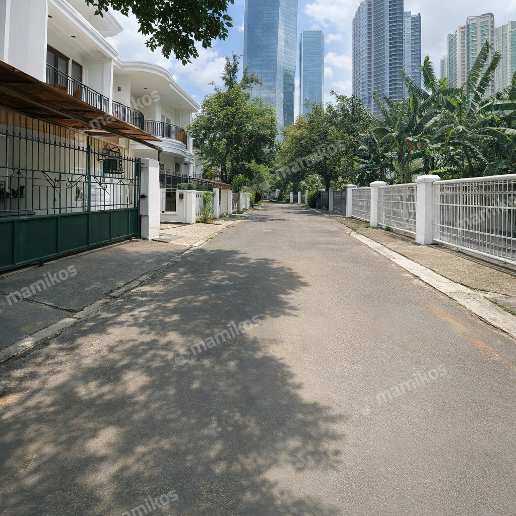 Rumah Sertifikat SHM 4 Kamar Tidur 4 Kamar Mandi Setiabudi Jakarta Selatan - Photo 2