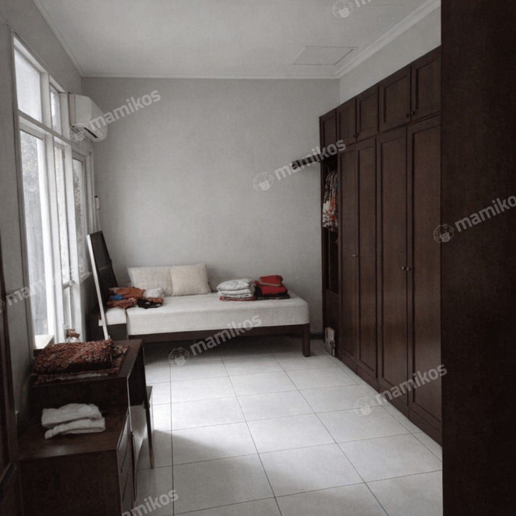 Rumah Sertifikat SHM 4 Kamar Tidur 2 Kamar Mandi Kayu Putih Jakarta Timur - Photo 2