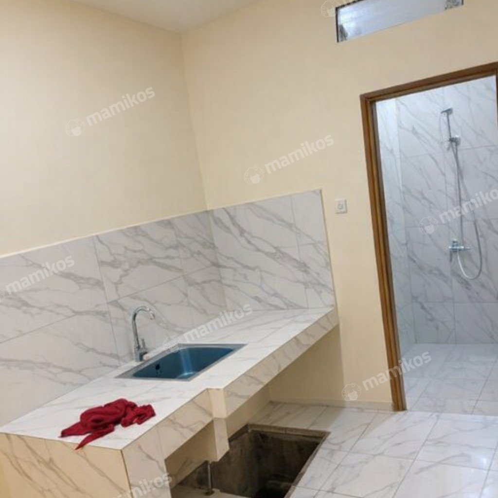 Rumah Sertifikat SHM 2 Kamar Tidur 2 Kamar Mandi Condet Jakarta Timur - Photo 3