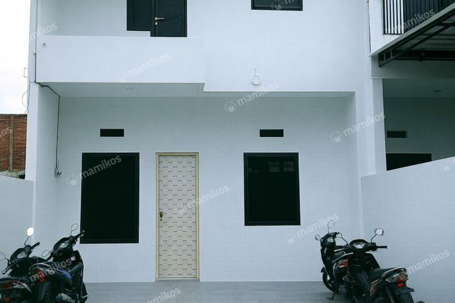 Rumah Sertifikat SHM 3 Kamar Tidur 2 Kamar Mandi Cijantung Jakarta Timur